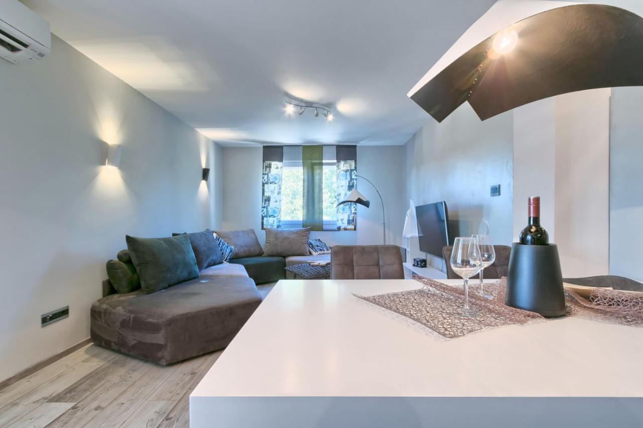 Modern Oasis Apartment Póla Kültér fotó
