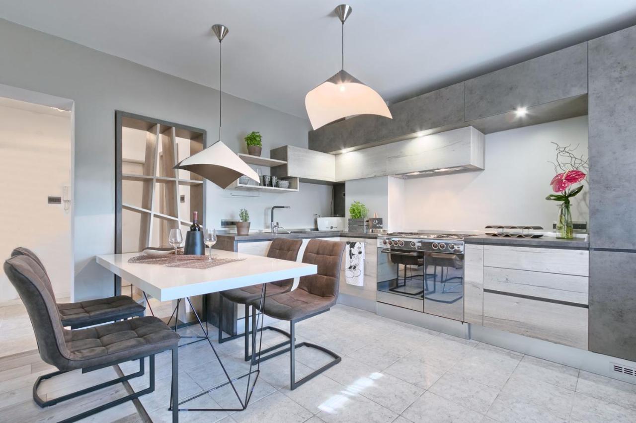 Modern Oasis Apartment Póla Kültér fotó